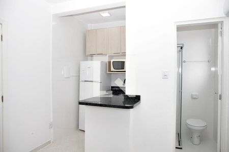 Sala + Cozinha de kitnet/studio para alugar com 1 quarto, 24m² em Cidade Baixa, Porto Alegre