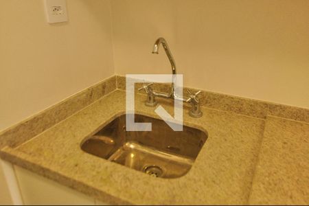 Cozinha de apartamento para alugar com 1 quarto, 40m² em Pinheiros, São Paulo