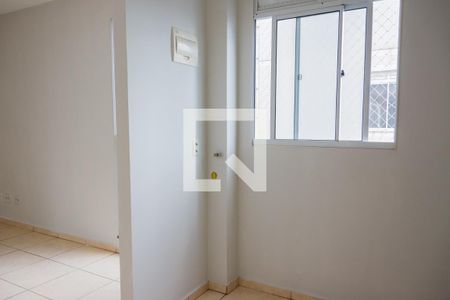 Sala de apartamento à venda com 2 quartos, 42m² em Chacaras Reunidas Santa Terezinha, Contagem