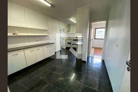 Apartamento à venda com 4 quartos, 250m² em Vila Suzana, São Paulo