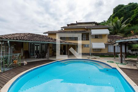 Área externa
 de casa de condomínio à venda com 5 quartos, 500m² em Badu, Niterói
