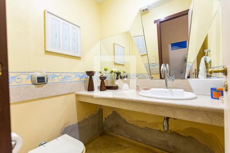 Banheiro
 de casa de condomínio à venda com 5 quartos, 500m² em Badu, Niterói