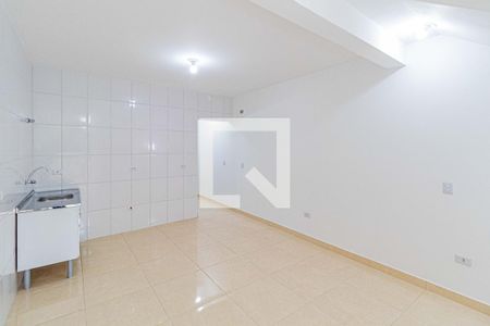 Cozinha de casa para alugar com 2 quartos, 100m² em Jardim das Esmeraldas, São Paulo