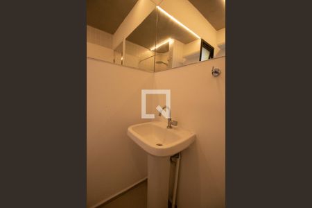 Banheiro de apartamento para alugar com 1 quarto, 40m² em Vila Monte Alegre, São Paulo