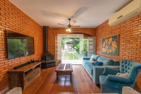 Sala de casa à venda com 4 quartos, 1000m² em Guarujá, Porto Alegre