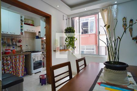 Sala de apartamento à venda com 3 quartos, 74m² em Petrópolis, Porto Alegre