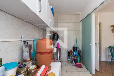 Cozinha de apartamento à venda com 1 quarto, 40m² em Jardim Sabará, Porto Alegre