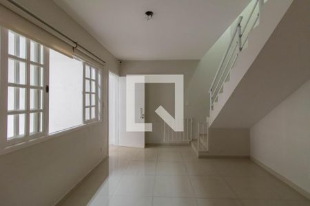 Sala de casa para alugar com 2 quartos, 68m² em Vila Augusta, Guarulhos