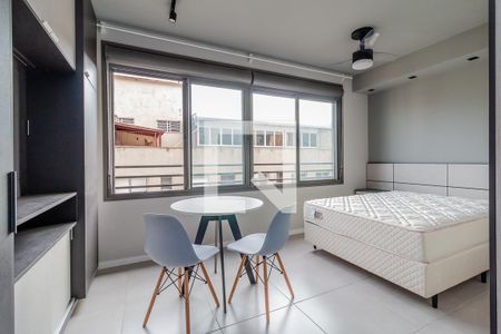 Sala/Dormitório de kitnet/studio para alugar com 1 quarto, 25m² em Farroupilha, Porto Alegre