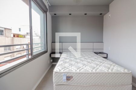 Sala/Dormitório de kitnet/studio para alugar com 1 quarto, 25m² em Farroupilha, Porto Alegre