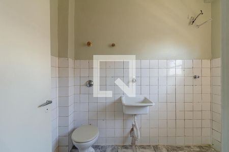 Banheiro de kitnet/studio para alugar com 1 quarto, 59m² em Santa Ifigênia, São Paulo