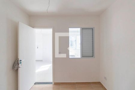 Quarto 2 de apartamento para alugar com 2 quartos, 44m² em Vila Guilhermina, São Paulo