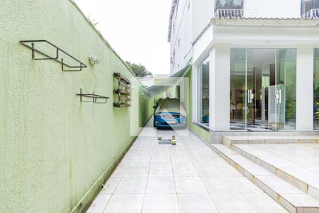 Casa de condomínio à venda com 445m², 7 quartos e 3 vagas Casa de condomínio à venda com 445m², 7 quartos e 3 vagasGaragem