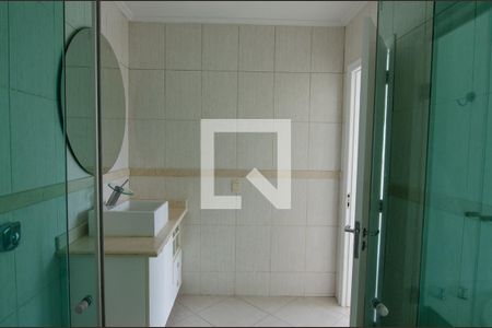 Casa de condomínio à venda com 600m², 6 quartos e 3 vagas Casa de condomínio à venda com 600m², 6 quartos e 3 vagasBanheiro da Suíte 2