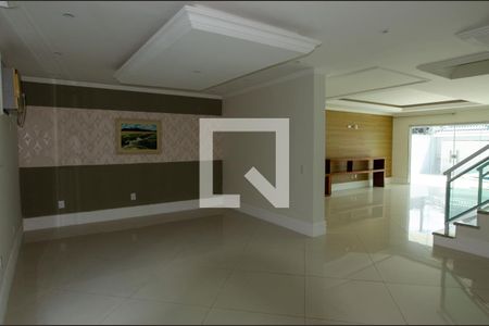 Casa de condomínio à venda com 600m², 6 quartos e 3 vagas Casa de condomínio à venda com 600m², 6 quartos e 3 vagasSala 2