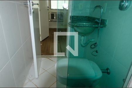 Casa de condomínio à venda com 600m², 6 quartos e 3 vagas Casa de condomínio à venda com 600m², 6 quartos e 3 vagasBanheiro do Escritório