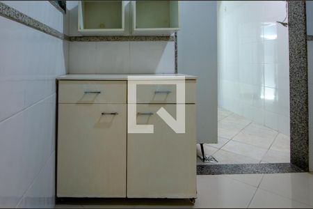 Casa de condomínio à venda com 600m², 6 quartos e 3 vagas Casa de condomínio à venda com 600m², 6 quartos e 3 vagasÁrea de serviço