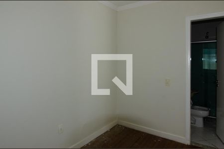 Casa de condomínio à venda com 600m², 6 quartos e 3 vagas Casa de condomínio à venda com 600m², 6 quartos e 3 vagasEscritório