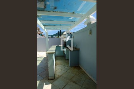 Casa de condomínio à venda com 600m², 6 quartos e 3 vagas Casa de condomínio à venda com 600m², 6 quartos e 3 vagasVaranda