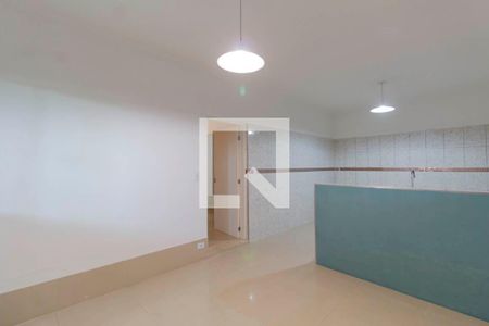 Sala de casa para alugar com 1 quarto, 54m² em Jardim Triana, São Paulo