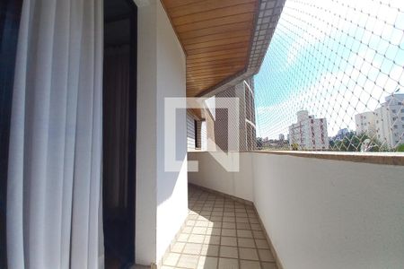 Varanda da Sala de apartamento à venda com 4 quartos, 165m² em Cambuí, Campinas