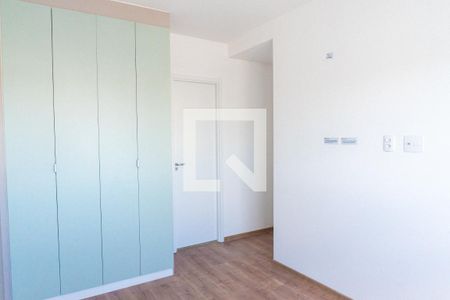 Suite de apartamento à venda com 2 quartos, 63m² em Vila Guarani, São Paulo