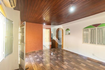 Sala de casa para alugar com 2 quartos, 120m² em Campo Grande, Rio de Janeiro