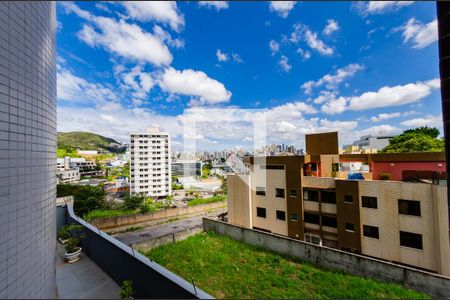 VIsta de apartamento à venda com 3 quartos, 140m² em Estoril, Belo Horizonte