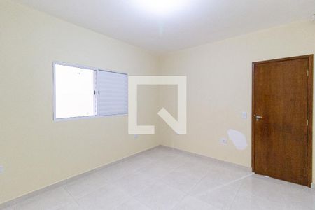 Quarto de casa para alugar com 1 quarto, 60m² em Novo Osasco, Osasco