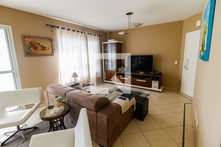 Sala de apartamento para alugar com 3 quartos, 137m² em Vila Suzana, São Paulo