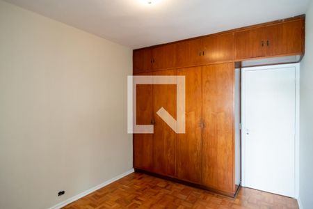 Quarto 1 de casa para alugar com 2 quartos, 80m² em Vila Congonhas, São Paulo