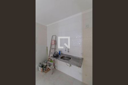 Sala e Cozinha Integrada  de apartamento para alugar com 2 quartos, 45m² em Penha de França, São Paulo