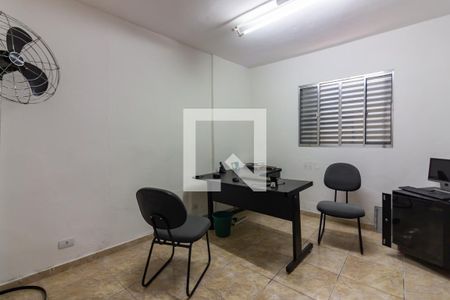 Quarto 1 de casa à venda com 2 quartos, 150m² em Santo Antônio, Osasco