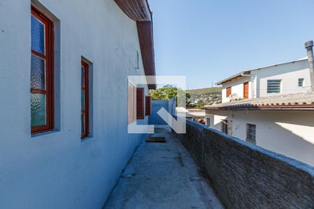 Casa à venda com 212m², 5 quartos e 3 vagas Casa à venda com 212m², 5 quartos e 3 vagasÁrea comum