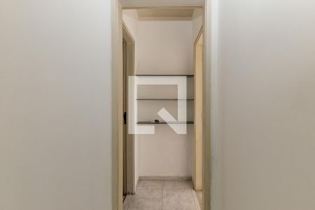 Corredor de apartamento à venda com 1 quarto, 63m² em Maracanã, Rio de Janeiro