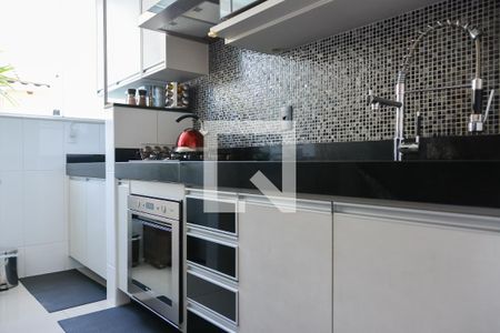 Cozinha de apartamento à venda com 2 quartos, 72m² em Cabral, Contagem