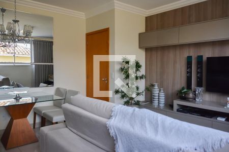 Sala de apartamento à venda com 2 quartos, 72m² em Cabral, Contagem