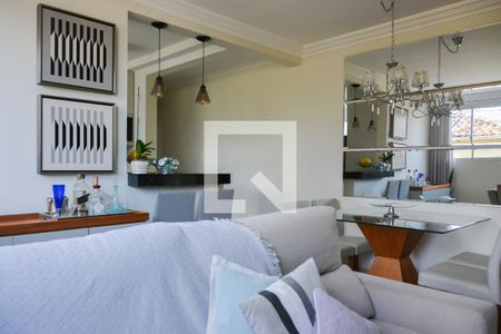 Sala de apartamento à venda com 2 quartos, 72m² em Cabral, Contagem