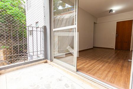 Sala de apartamento à venda com 2 quartos, 59m² em Vila Ipojuca, São Paulo