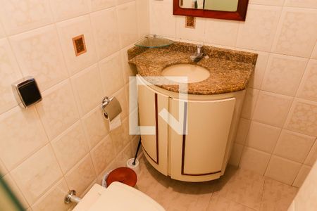 Banheiro de casa à venda com 2 quartos, 220m² em Campestre, Santo André