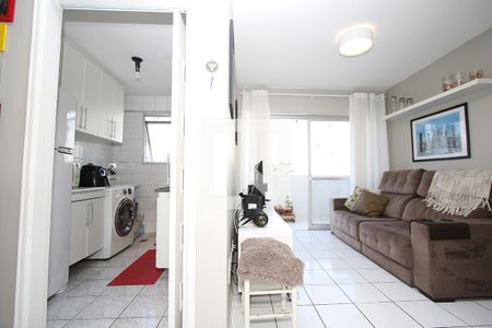 Sala e Cozinha de apartamento para alugar com 1 quarto, 48m² em Pinheiros, São Paulo