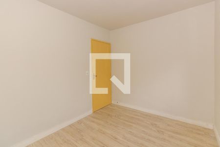 Quarto de apartamento à venda com 1 quarto, 65m² em Santa Cecília, Porto Alegre