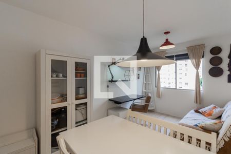 Sala de apartamento para alugar com 1 quarto, 49m² em Indianópolis, São Paulo