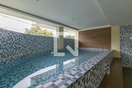 Apartamento à venda com 103m², 3 quartos e 2 vagas Apartamento à venda com 103m², 3 quartos e 2 vagasÁrea comum - Piscina