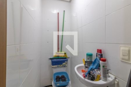 Apartamento à venda com 103m², 3 quartos e 2 vagas Apartamento à venda com 103m², 3 quartos e 2 vagasÁrea de Serviço - Banheiro