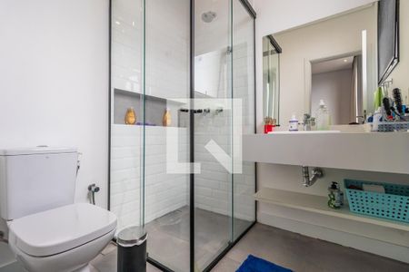 Casa de condomínio à venda com 327m², 4 quartos e 6 vagas Casa de condomínio à venda com 327m², 4 quartos e 6 vagasBanheiro da Suíte 3