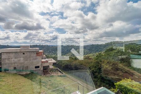 Casa de condomínio à venda com 327m², 4 quartos e 6 vagas Casa de condomínio à venda com 327m², 4 quartos e 6 vagasSuíte 1