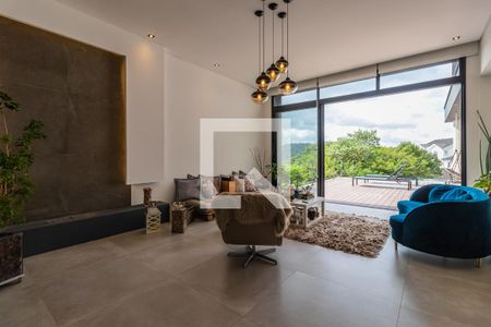 Sala de casa de condomínio à venda com 4 quartos, 420m² em Alphaville, Santana de Parnaíba