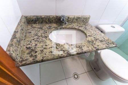 Apartamento à venda com 91m², 3 quartos e 2 vagas Apartamento à venda com 91m², 3 quartos e 2 vagasBanheiro social