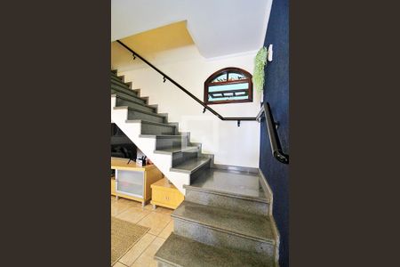 Escada de casa à venda com 3 quartos, 165m² em Jardim Utinga, Santo André